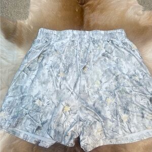 Women's Camo Patterned High Waisted Shorts